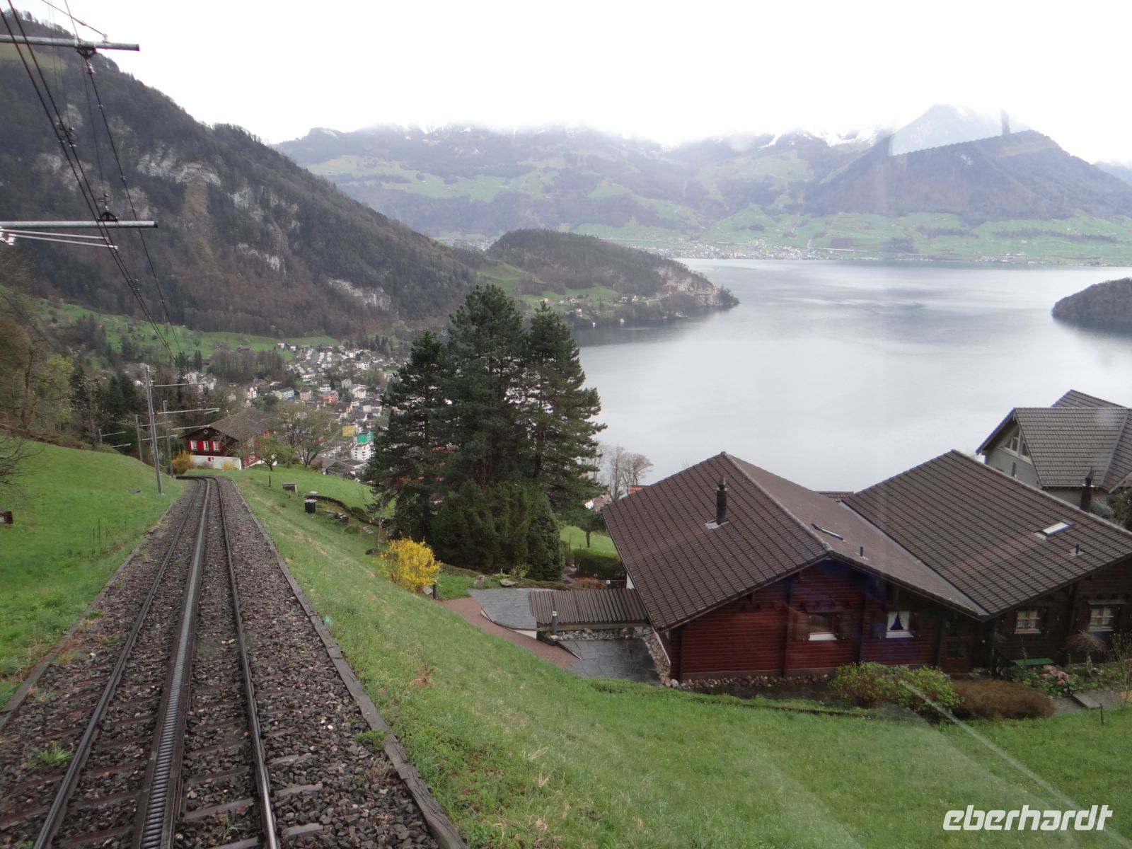 Rigibahn, von Vitznau aus geht es steil nach oben.
