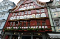 Heilkräuter an der Löwen-Drogerie