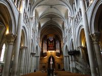 Lausanne, die Kathedrale Nôtre-Dame ist in der Romanik begonnen, in der Frühgotik vollendet worden. 