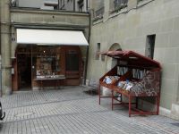 Wie in Paris offerieren auch in Lausanne die Bouquinisten ihr Angebot.