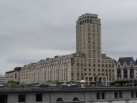 Das erste Hochhaus in Lausanne zeigt noch Anklänge des Art Deco.