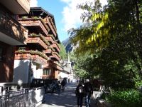 In Zermatt blühten Flieder, Goldregen – ein zweiter Frühling für uns.