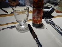 Auf der Bierflasche zeigt sich das Matterhorn stets ohne Wolken.