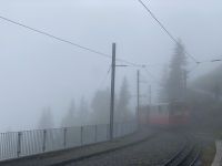 mysteriöse Stimmung am Bergbahnhof