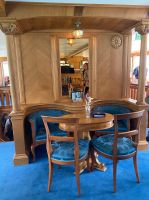 Salonstil der Ozeanliner, wie auf der Titanic, nur sicherer