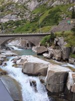 454 Fahrt durch die Schöllenenschlucht - Stopp an der Teufelsbrücke
