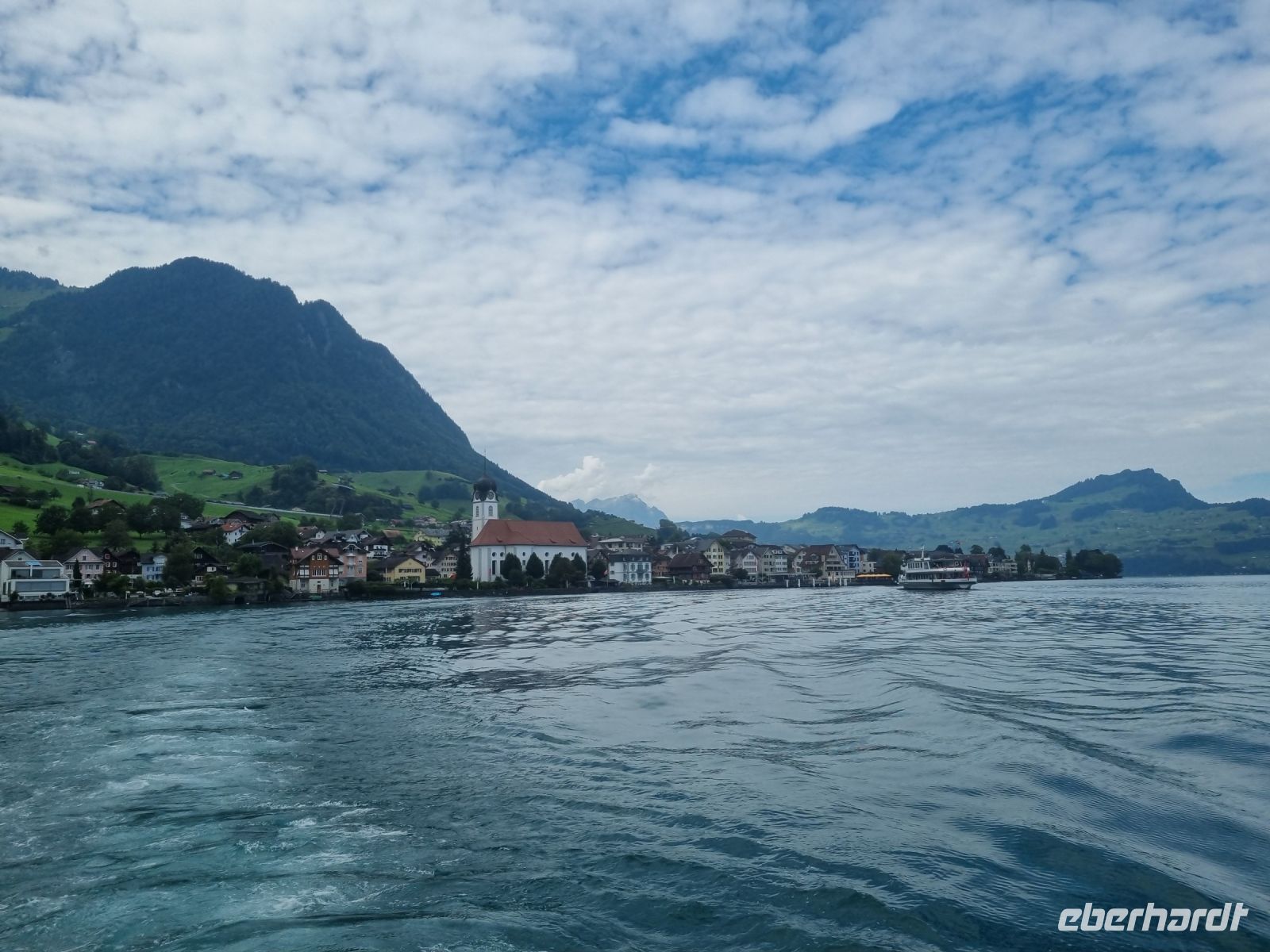 Schifffahrt mit dem Schaufelraddampfer 