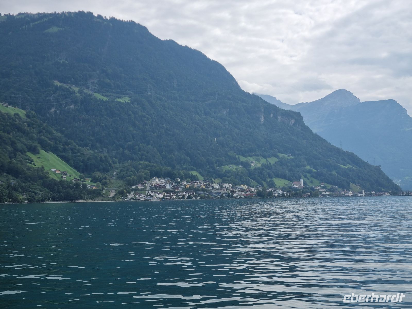 Schifffahrt mit dem Schaufelraddampfer 
