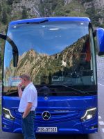 unser Reisebus mit Buschauffeur Evgenij