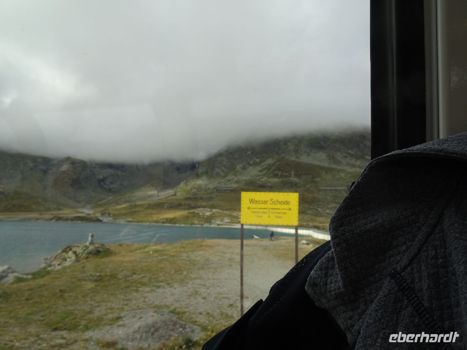... mit Hinweis auf die Wasserscheide...