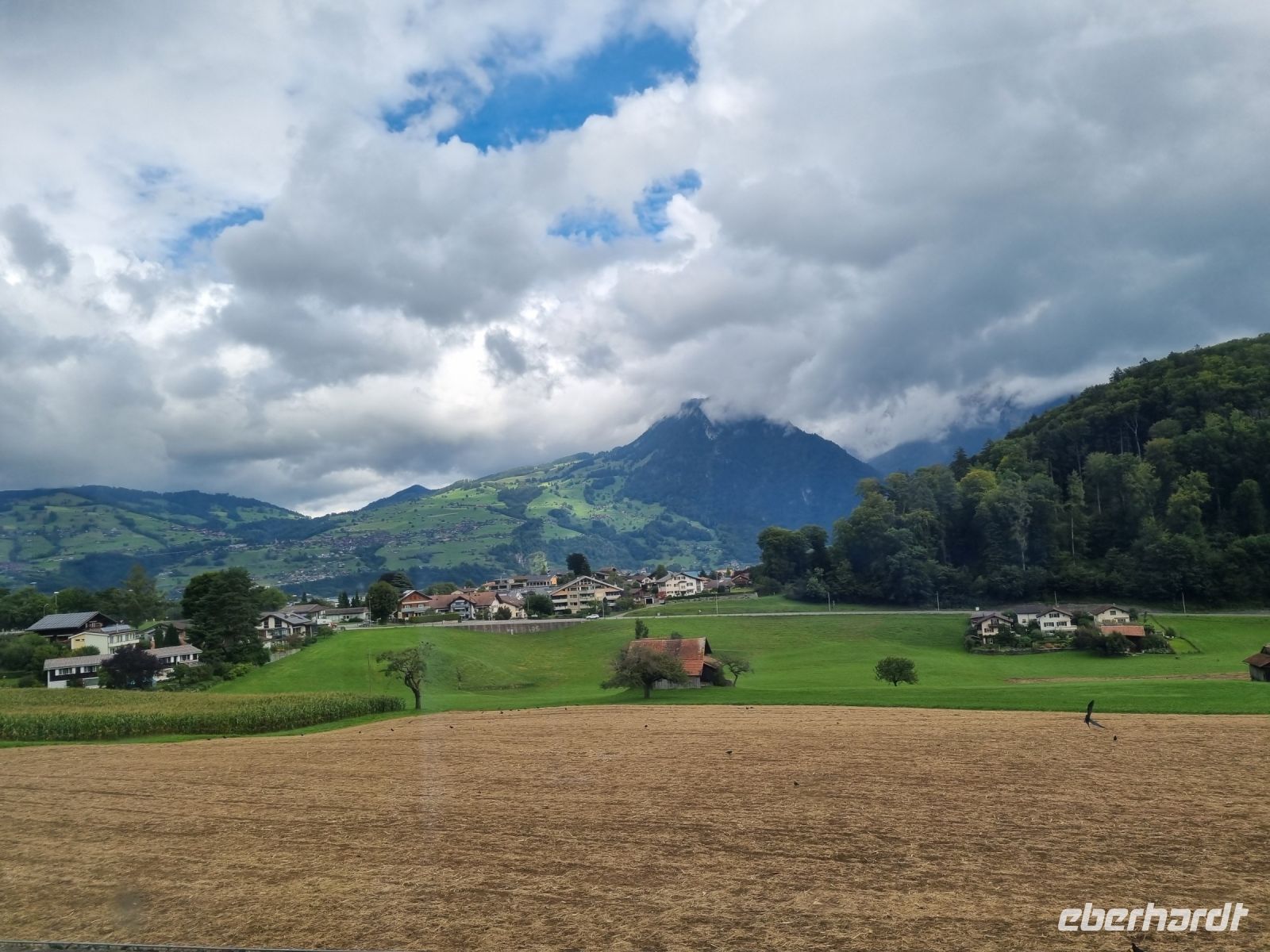Fahrt von Interlaken nach Zweisimmen... (Spiez am Thunersee)