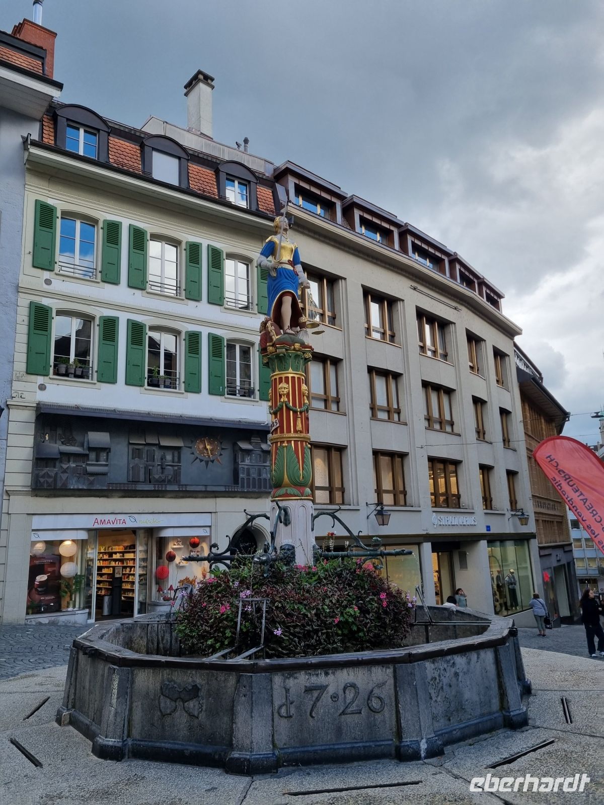 Lausanne - Paludplatz mit dem Gerechtigkeitsbrunnen