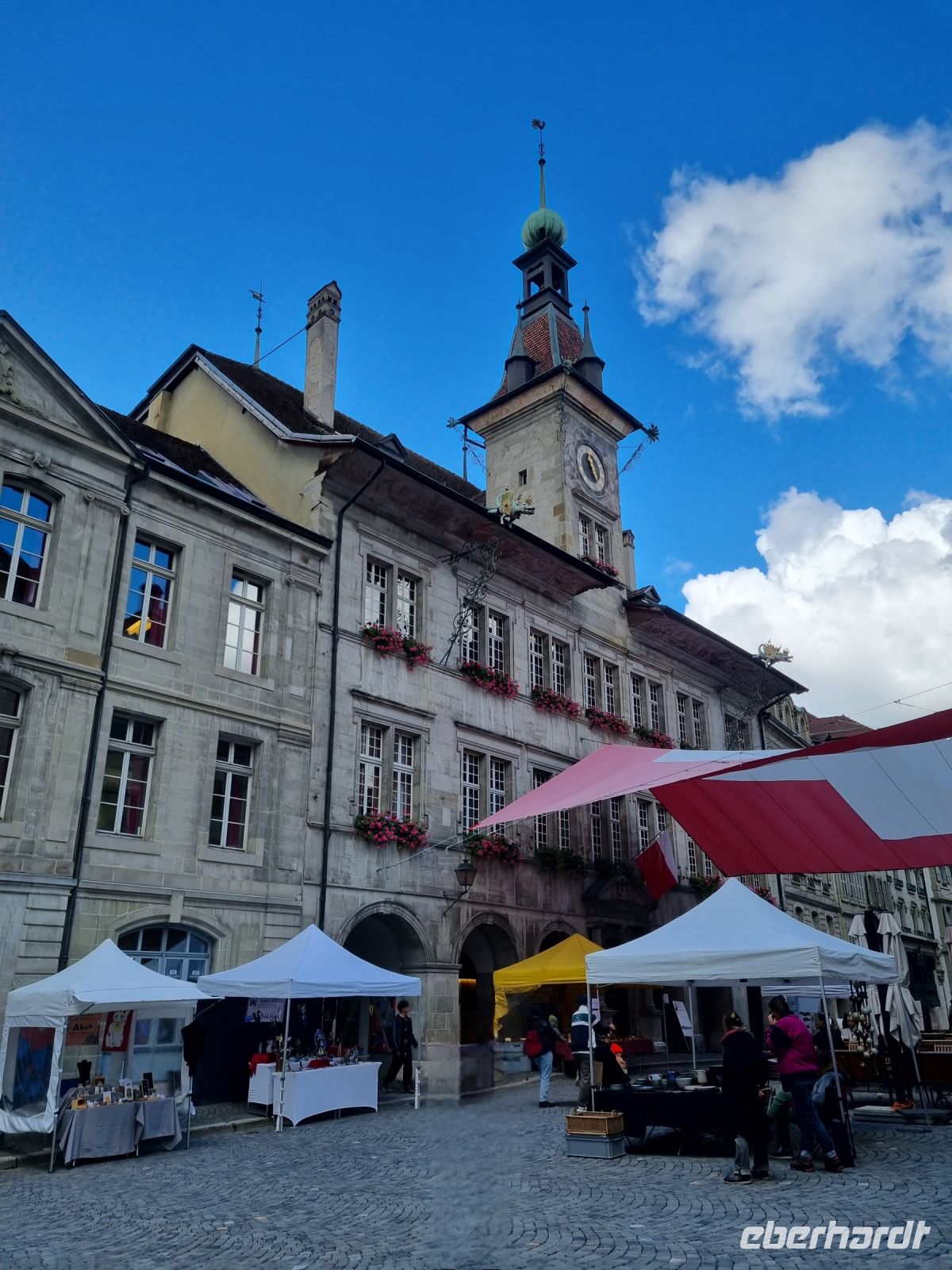 Lausanne - Paludplatz mit Rathaus
