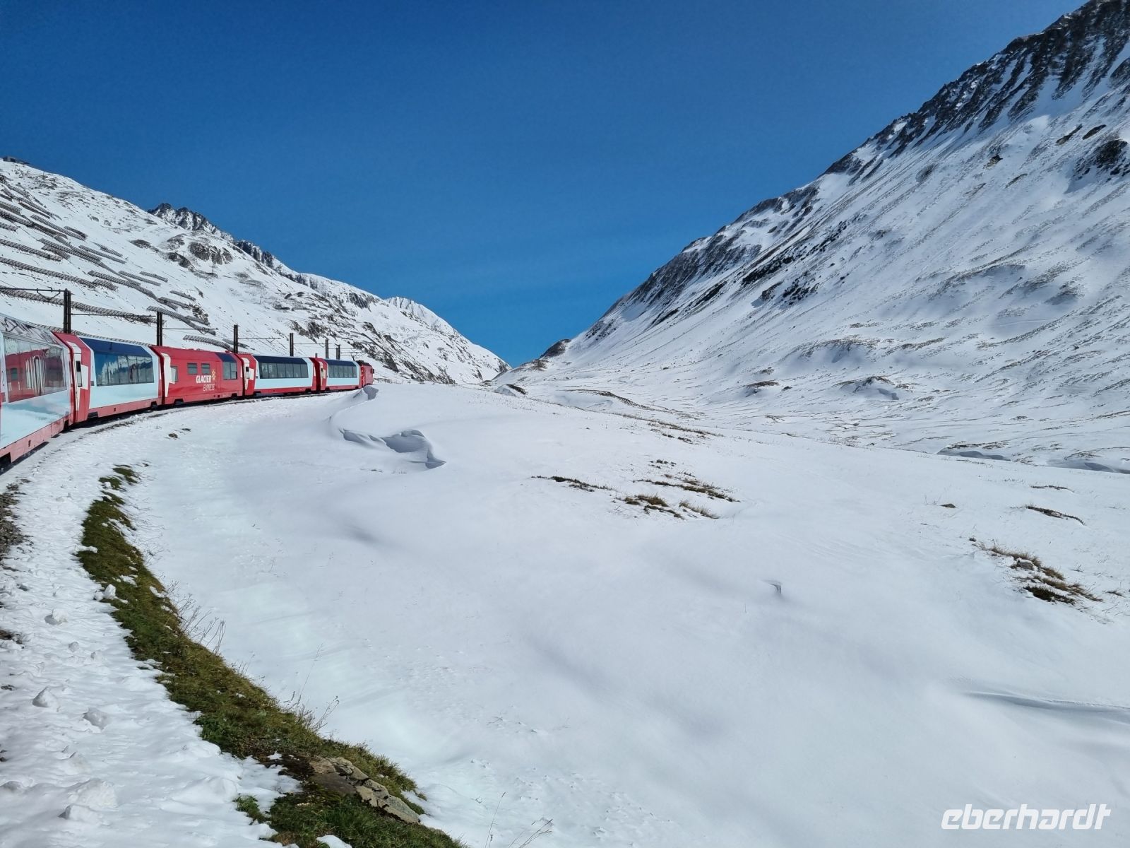 Fahrt mit dem Glacier-Express... - von Andermatt nach Disentis (Auffahrt zum Oberalppass)
