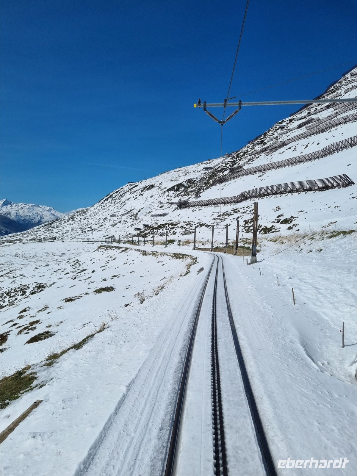 Fahrt mit dem Glacier-Express... - von Andermatt nach Disentis (Auffahrt zum Oberalppass)