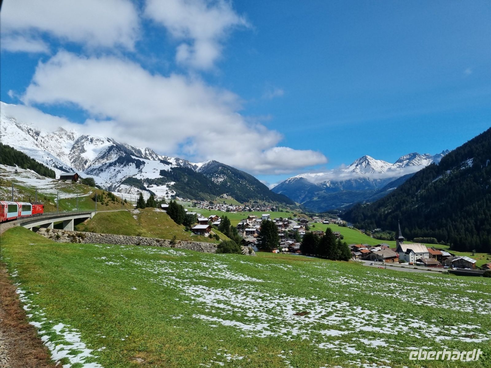 Fahrt mit dem Glacier-Express... - von Andermatt nach Disentis (vom Oberalppass hinunter ins Vorderrheintal)