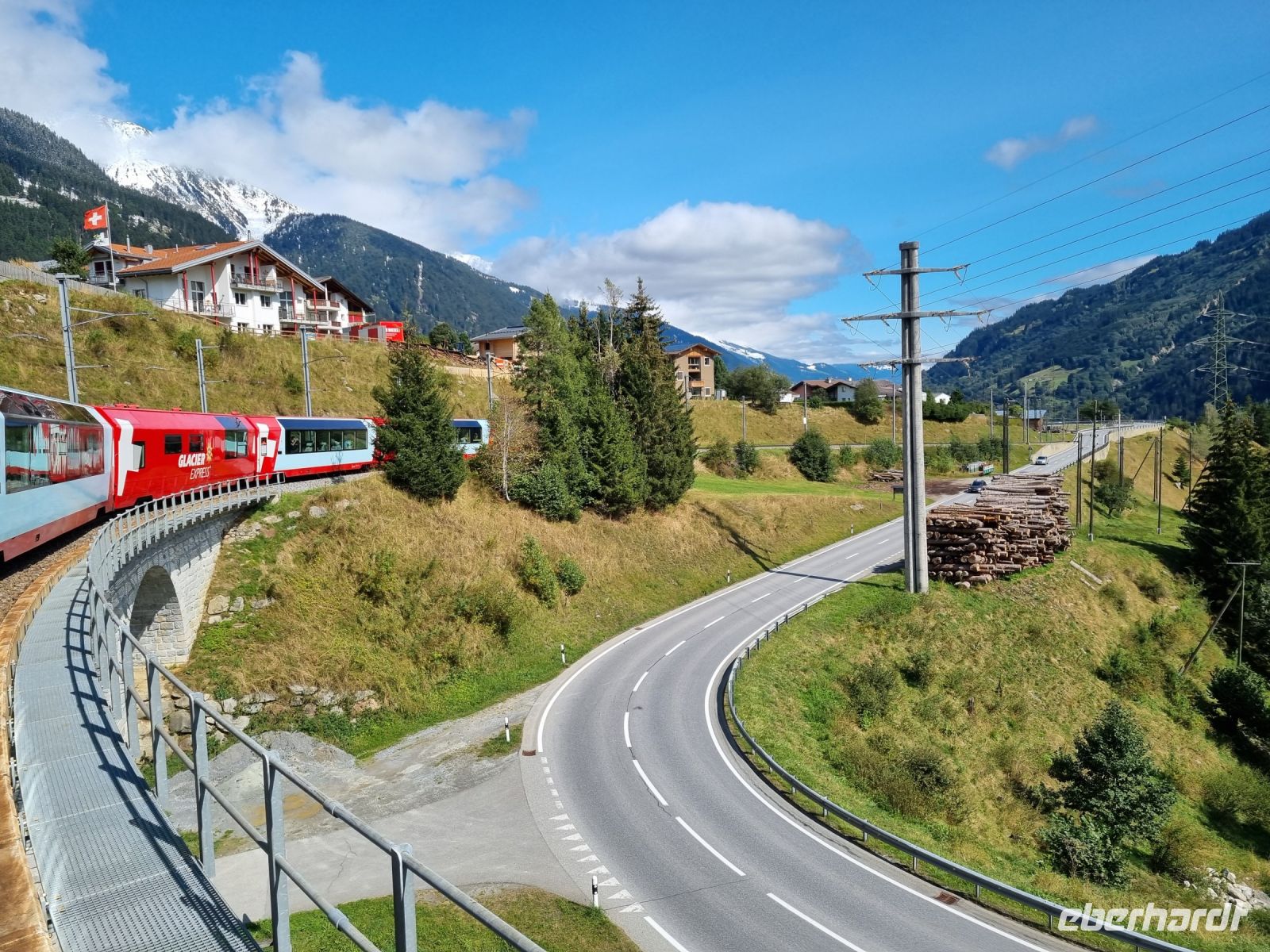Fahrt mit dem Glacier-Express... - von Andermatt nach Disentis (vom Oberalppass hinunter ins Vorderrheintal)