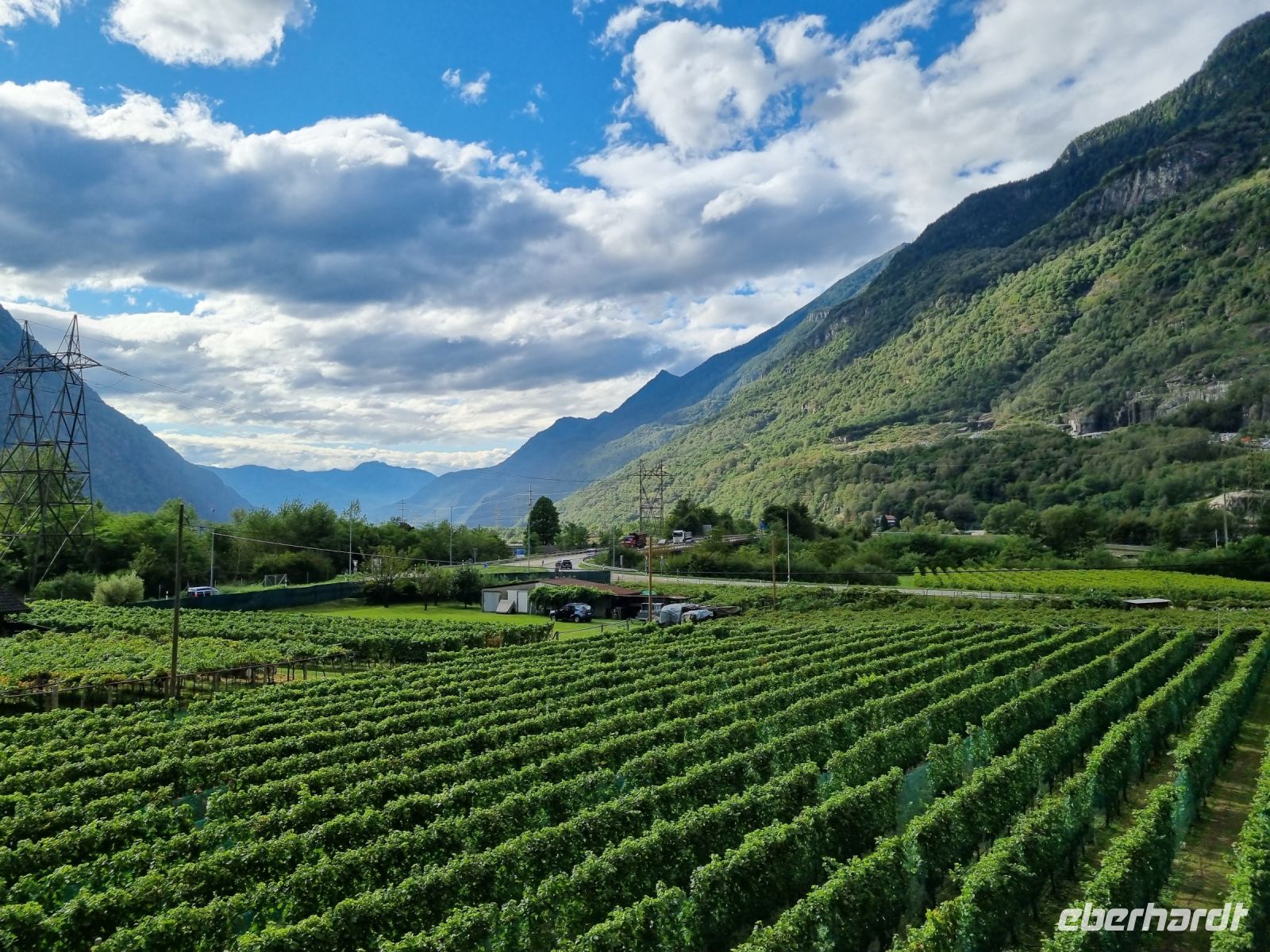 Fahrt mit dem Gotthard Panorama Express von Flüelen nach Bellinzona... (Ticino-Tal)