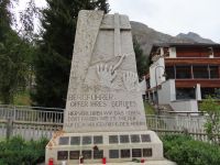 253 Zermatt - Bergführerdenkmal