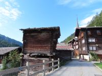 377  Panoramafahrt von Zermatt nach Interlaken - Stopp in Niederwald