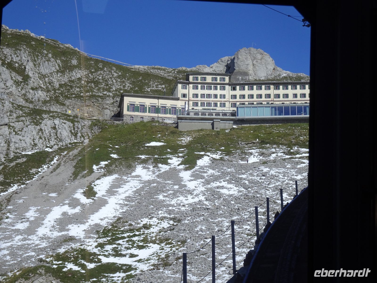 Blick auf das Pilatus Kulm Hotel