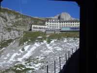 Blick auf das Pilatus Kulm Hotel
