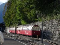 .. Reparaturwagen der aktuell zerstörten Bahnstrecke...