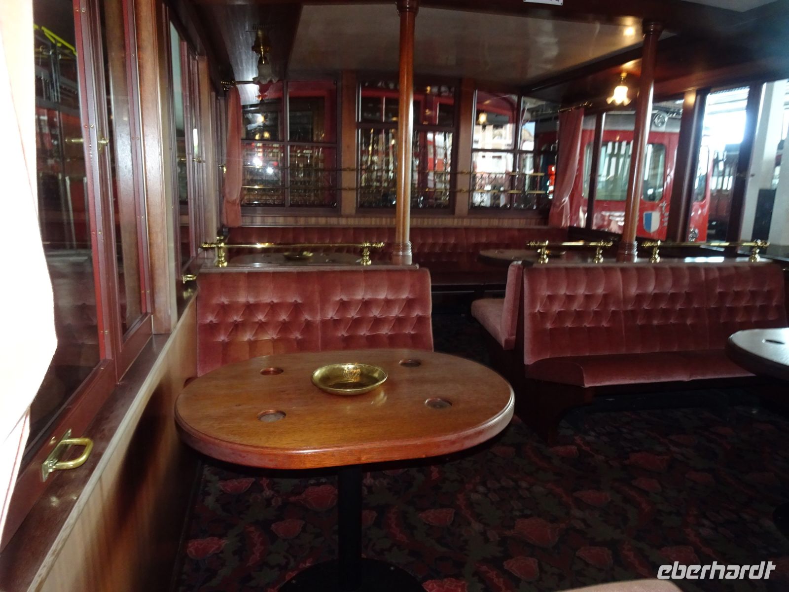 ... wie diesem Salonwagen ...