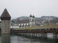 Luzern: Kapellbrücke, Wehrturm und Jesuitenkirche