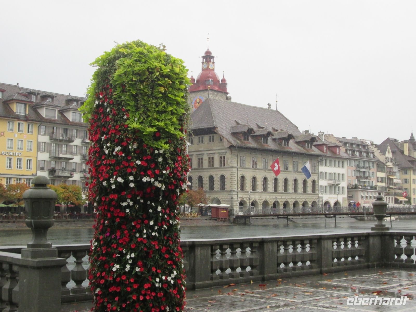 Luzern: Rathaus und die Reuss