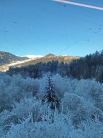 140 Fahrt auf der Strecke des Glacier Express durch das Winterwunderland