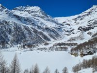 Fahrt mit dem Bernina-Express - Palü-See mit Palü-Gletscher