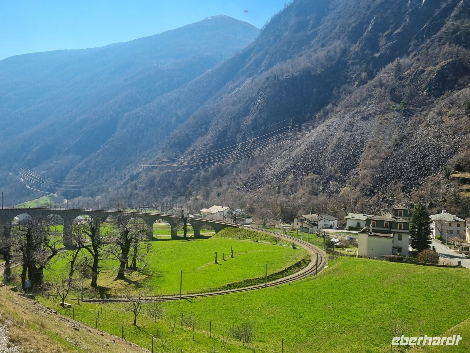 Fahrt mit dem Bernina-Express - Kreisviadukt von Brusio 