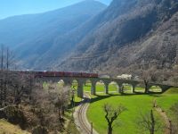 Fahrt mit dem Bernina-Express - Kreisviadukt von Brusio 
