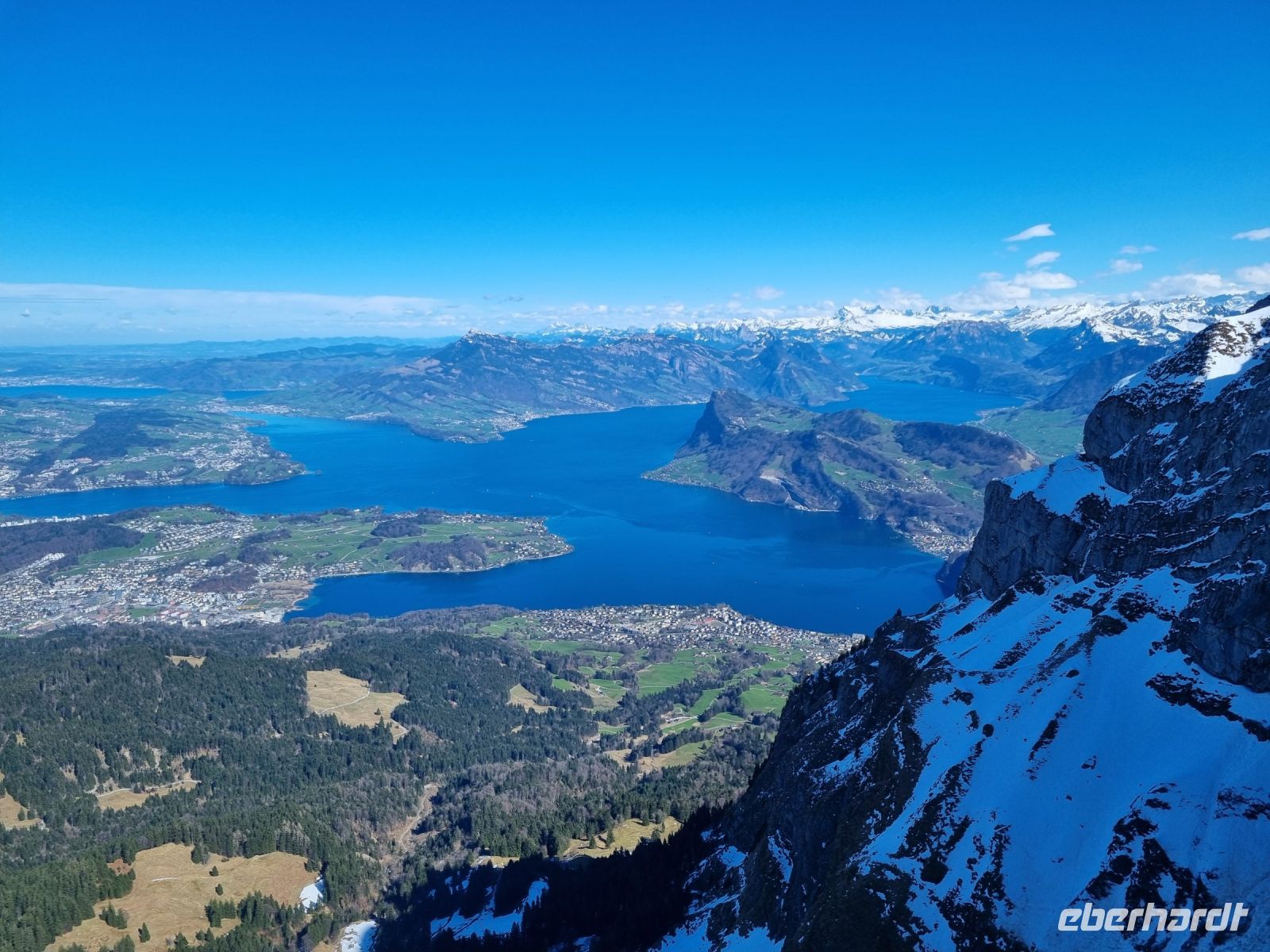 Blick auf den Vierwaldstättersee...