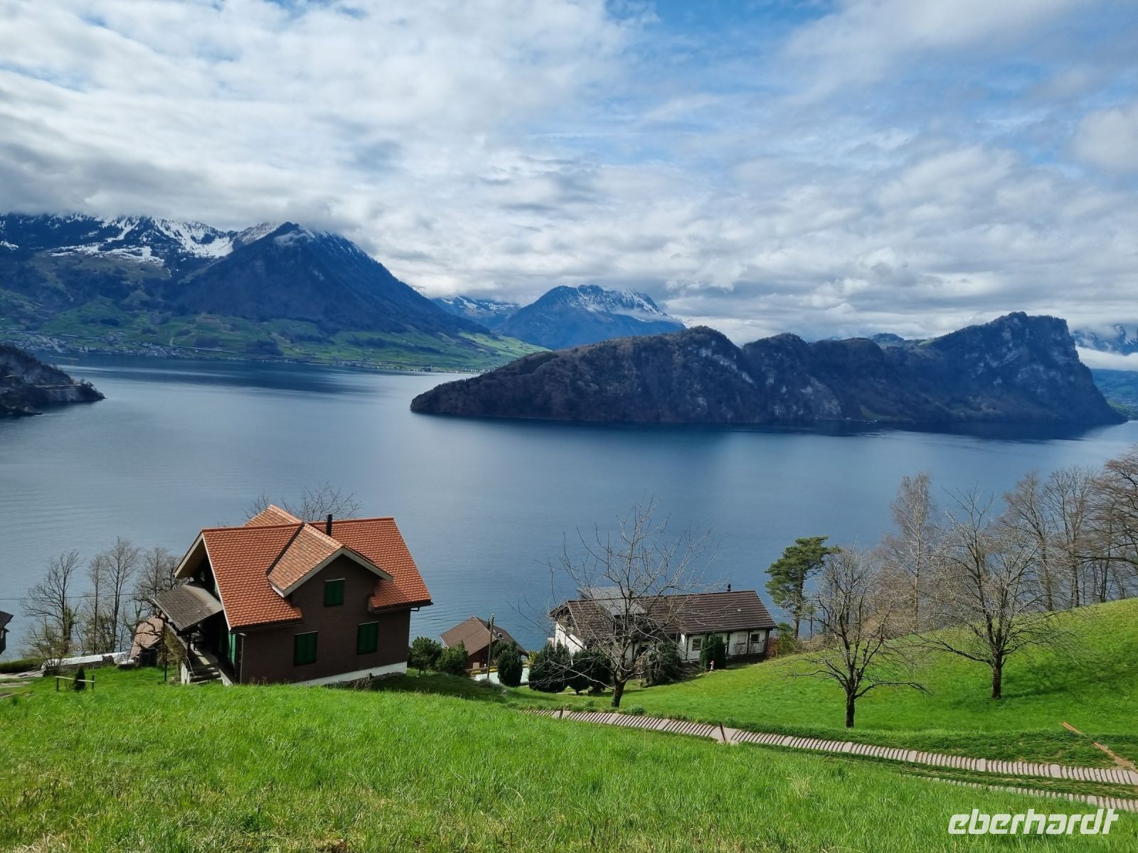 Fahrt mit der Rigi-Dampfbahn von Vitznau nach Rigi-Kulm (Vierwaldstättersee)