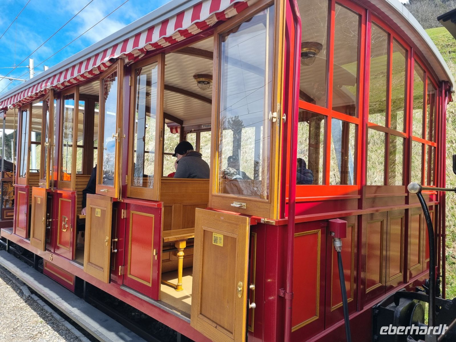 Nostalgie-Wagen der Rigi-Dampfbahn 