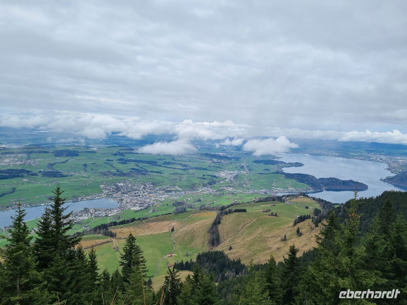 Fahrt mit der Rigi-Dampfbahn von Vitznau nach Rigi-Kulm (Küssnacht a. R.)