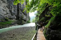 man sieht nur wenig Wanderer