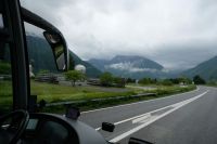 Auf der Fahrt nach Bern- tief hängende Wolken