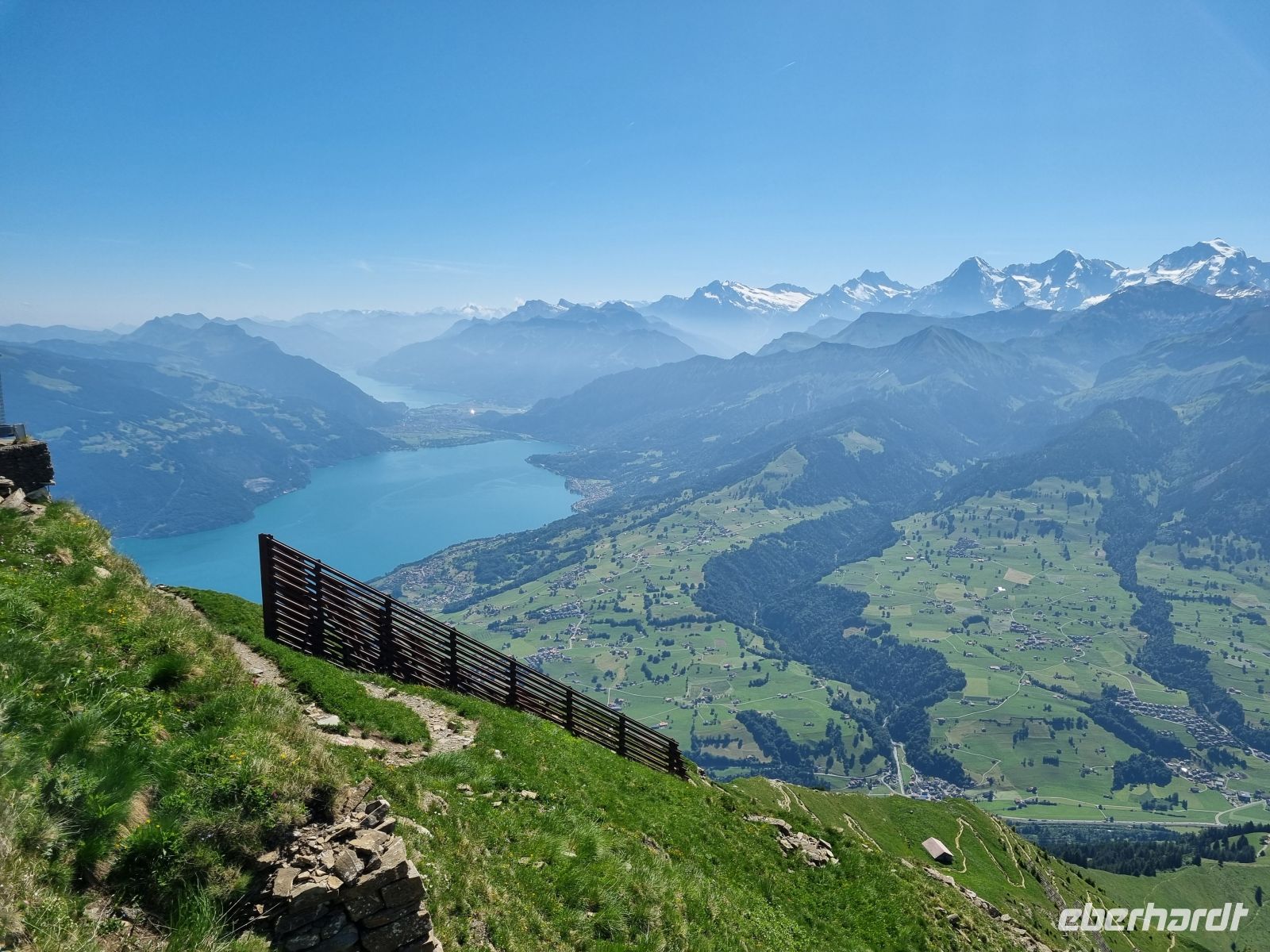 Ausblick vom Niesen auf Thuner- und Brienzersee 