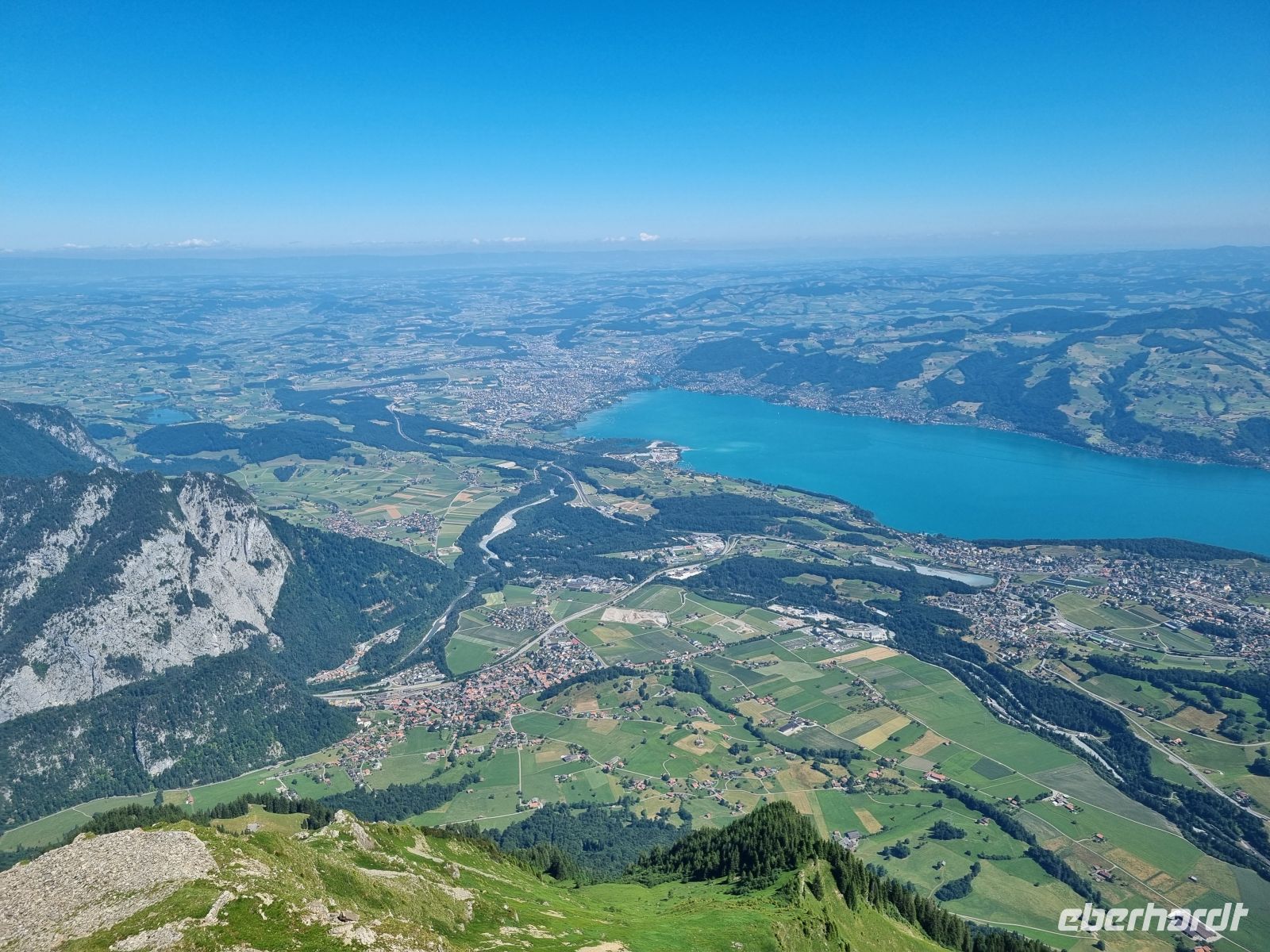 Ausblick vom Niesen auf Thun am Thunersee 