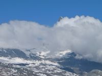 Auf dem Gornegrat: das Matterhorn zeigt sich noch zaghaft