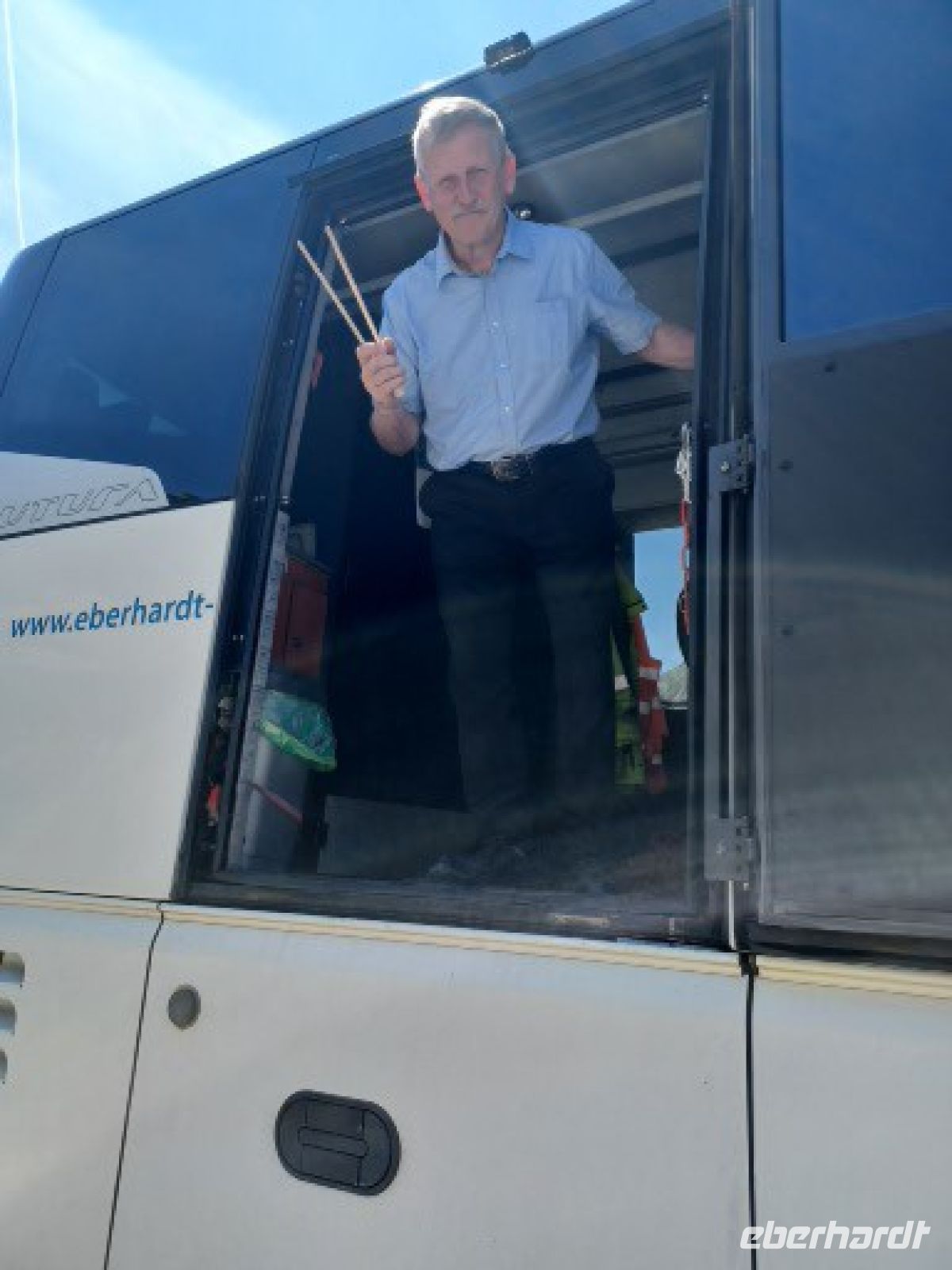 Zu Tisch bitte, heiße Würstchen