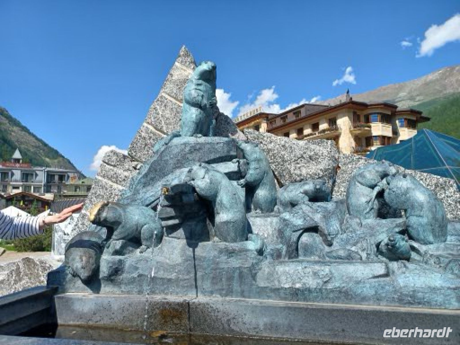 Zermatt - am Murmeltierspringbrunnen