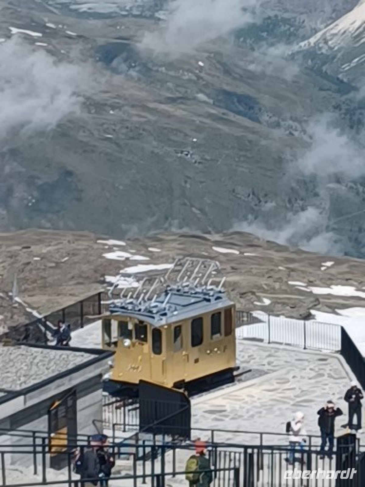 Golden Spot - die Lok 3003 - eine von Loks der 1. Generation