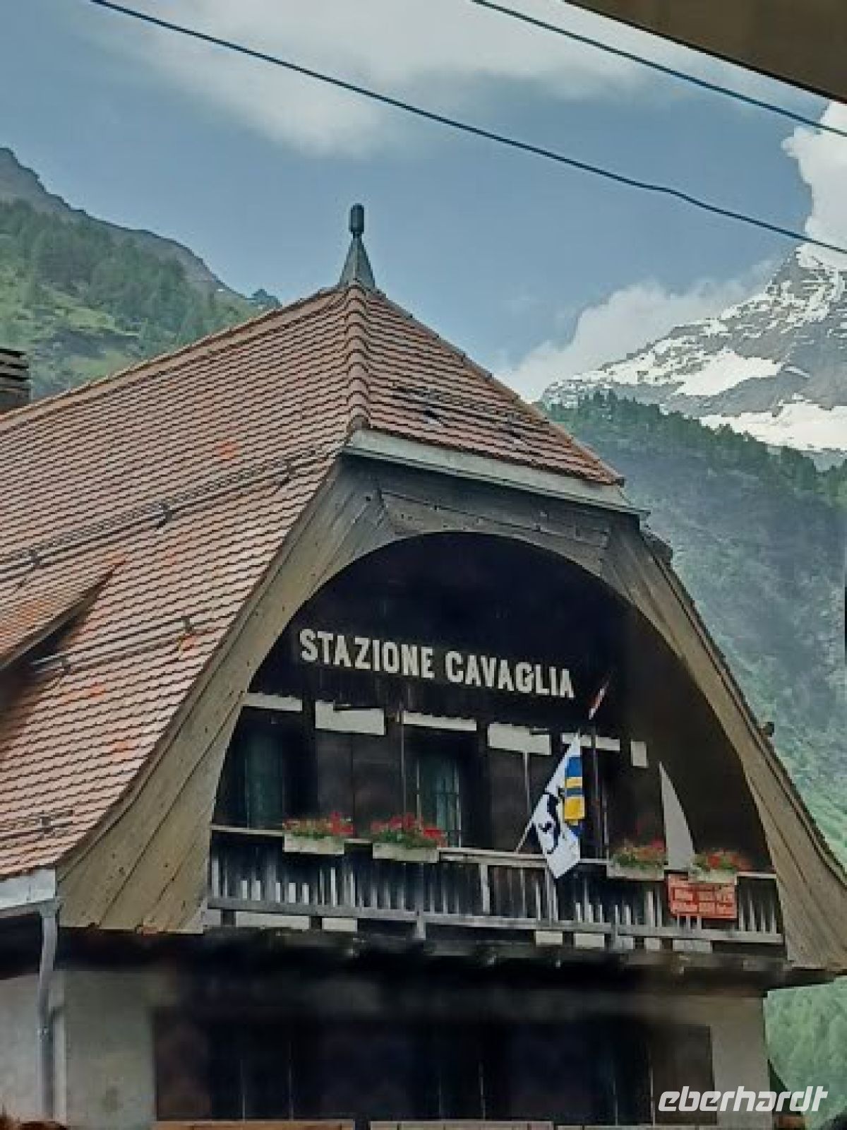 Bahnstation des Berninaexpress im Poschaviotal
