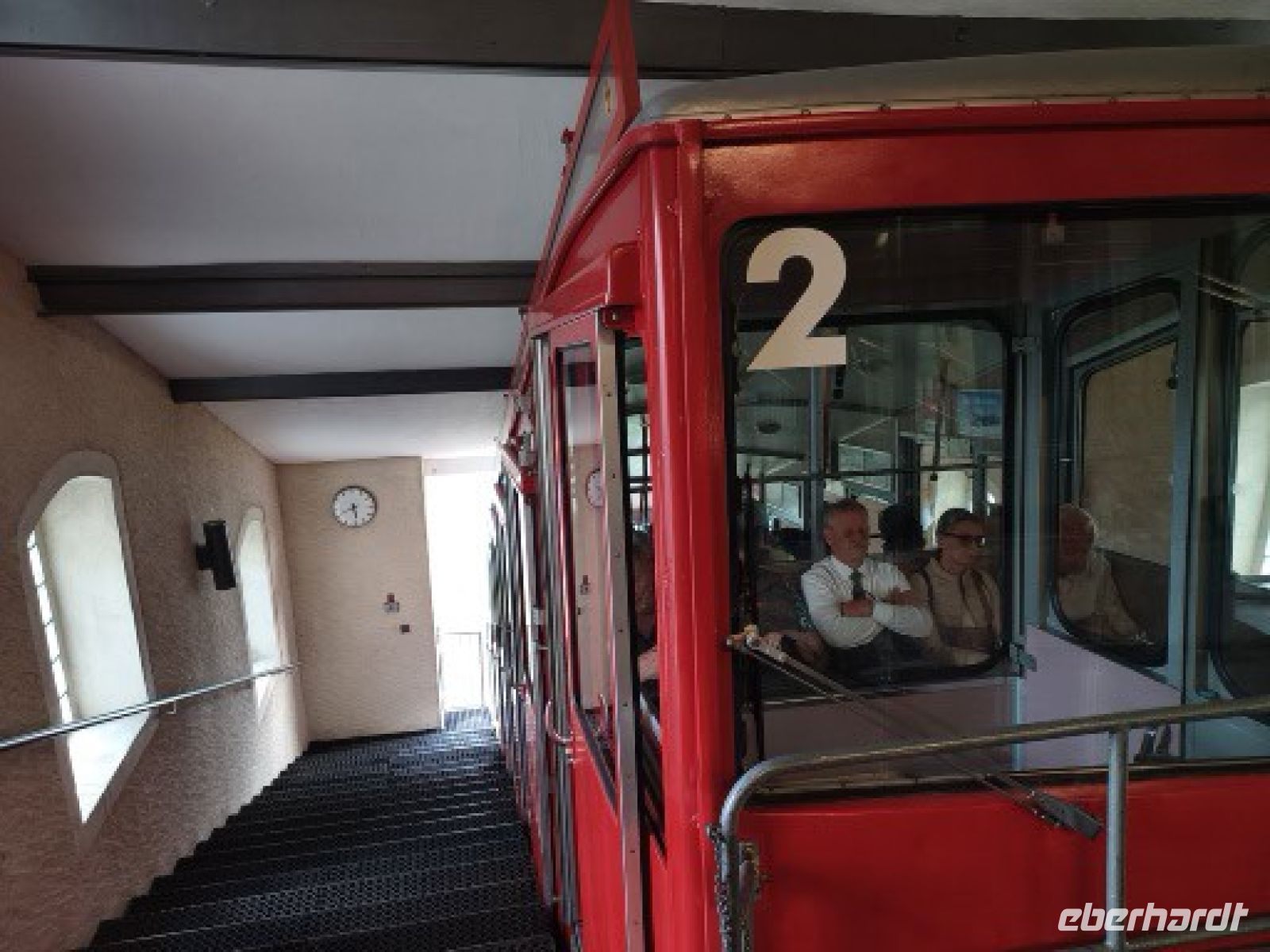 Abfahrt mit der Zahnradbahn vom Muottas Muragel Berg