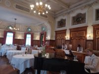 Sils- Hotel „Edelweiß“ im Restaurant mit Klavierbegleitung