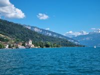 Schifffahrt auf dem Thunersee - Schloss Oberhofen (mit Eiger, Mönch und Jungfrau)